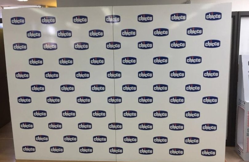 Backdrop fotográfico de marca — Chicco
